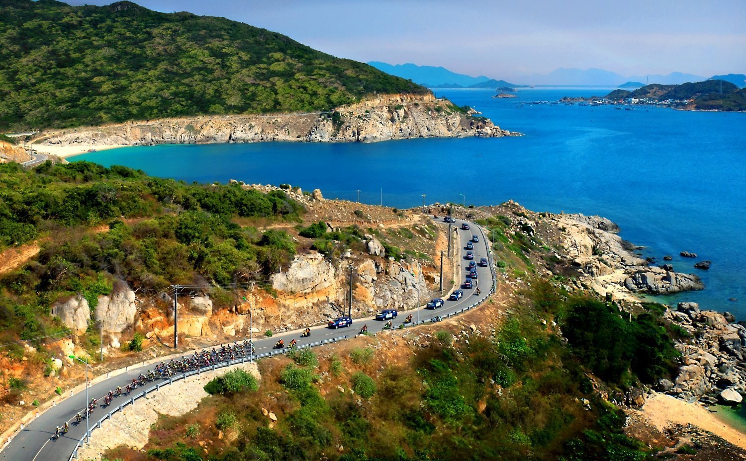 Tour Nha Trang Ninh Thuận 1 ngày: Check-in những cảnh quan thiên nhiên đẹp nhất