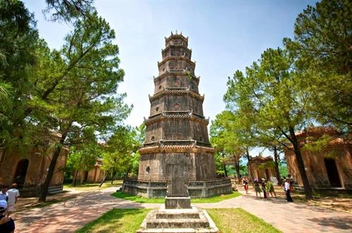 Chùa Thiên Mụ - điểm đến nổi tiếng ở thành phố Huế | Báo ảnh Dân tộc và Miền núi