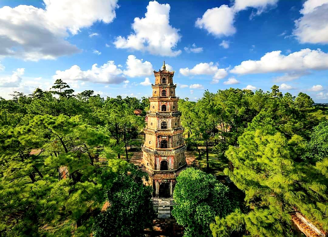Vài suy nghĩ về vị thế của Chùa Thiên Mụ đối với Huế và việc trùng tu ngôi cổ tự này – HUSTA
