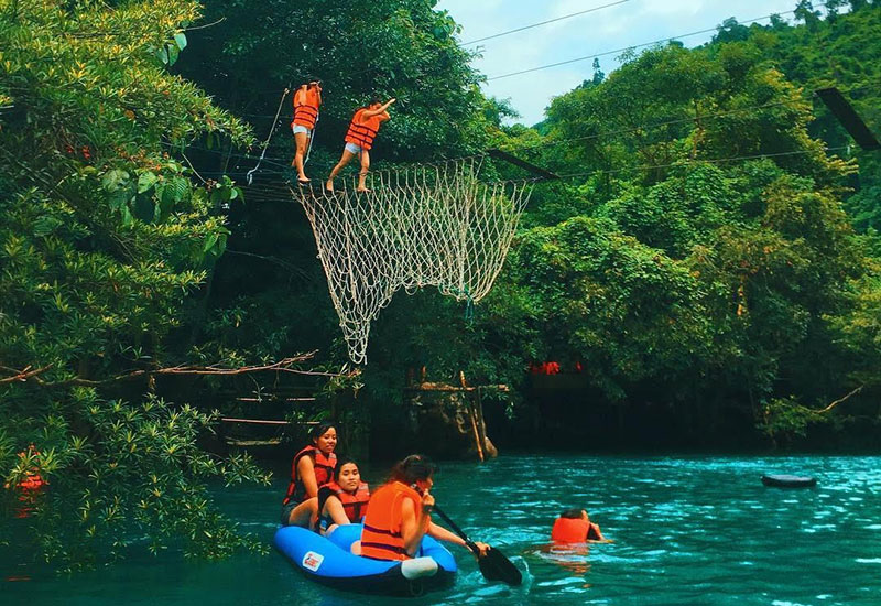 Kinh nghiệm du lịch sông Chày hang Tối thỏa thích vui chơi tắm mát