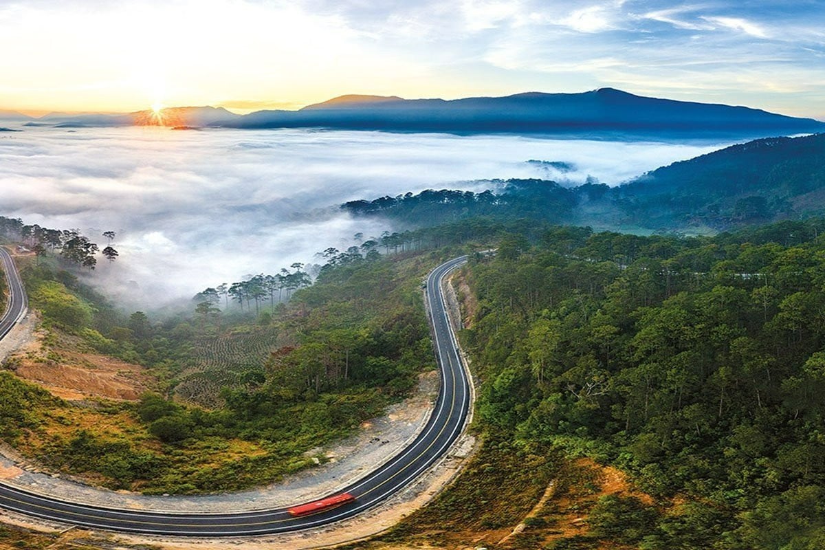 Chinh phục đèo Ngoạn Mục, nơi có cảnh quan “ngoạn mục” đúng nghĩa