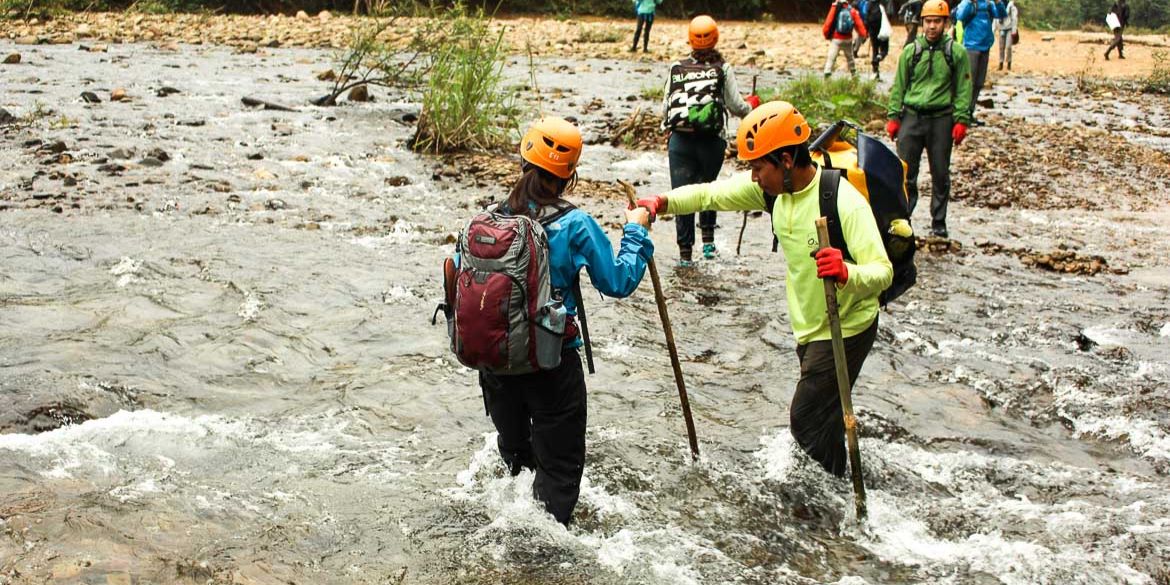 Kinh nghiệm trekking Hang Én Quảng Bình Chi Tiết Nhất - vietnamphotographer.net