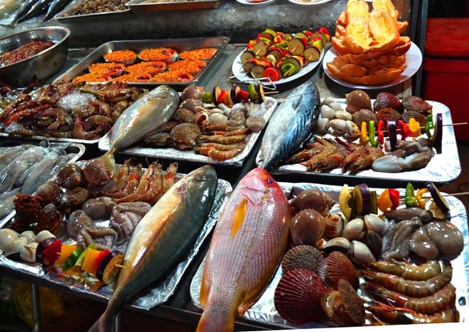 Chợ đêm Dinh Cậu Phú Quốc mở cửa và đóng cửa lúc mấy giờ?