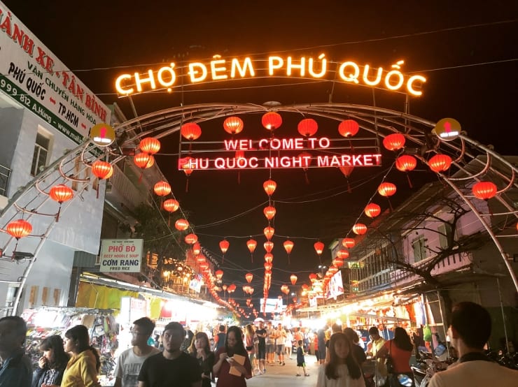 Chợ đêm Dinh Cậu Phú Quốc