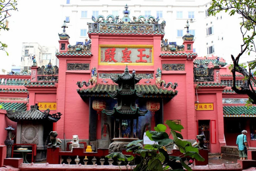 Những Địa Điểm Hái Lộc Đầu Năm Tại Các Ngôi Chùa Linh Thiêng Nhất Sài Gòn Tết 2024