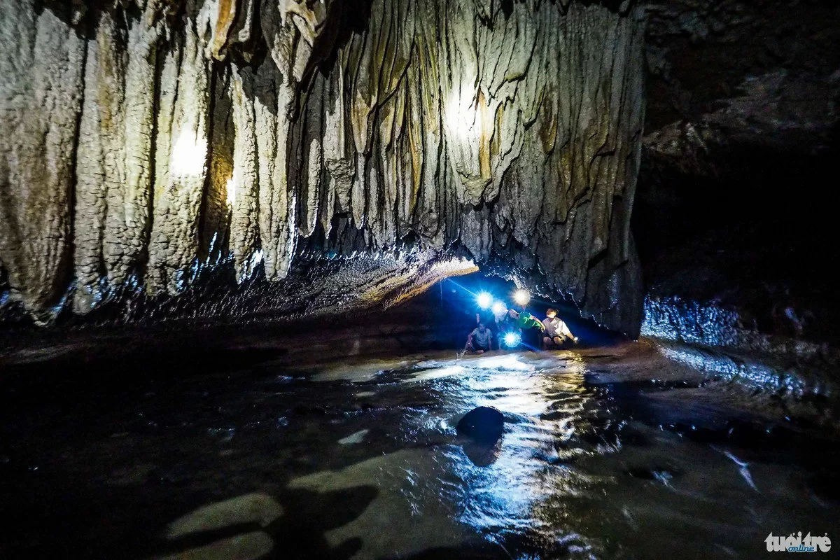 Hang Thẳm Phầy, "Sơn Đoòng" giữa lòng Ba Bể
