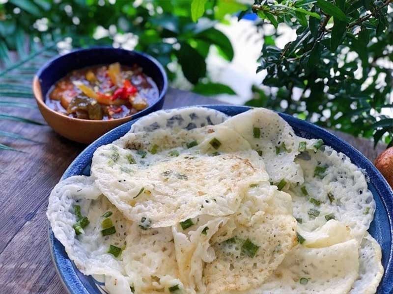 Cách làm bánh xèo vỏ chấm mắm nêm đặc sản Bình Định
