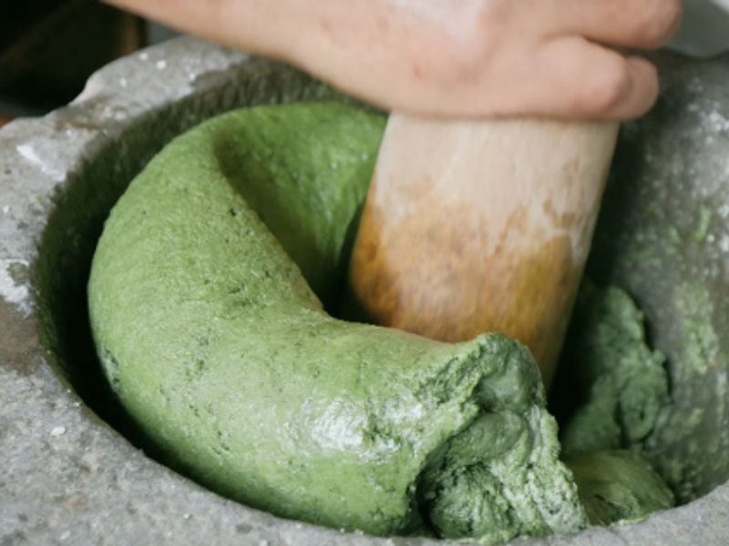Bánh ít lá gai nhân dừa - Đặc sản ngon hết ý | Nem Chợ Huyện