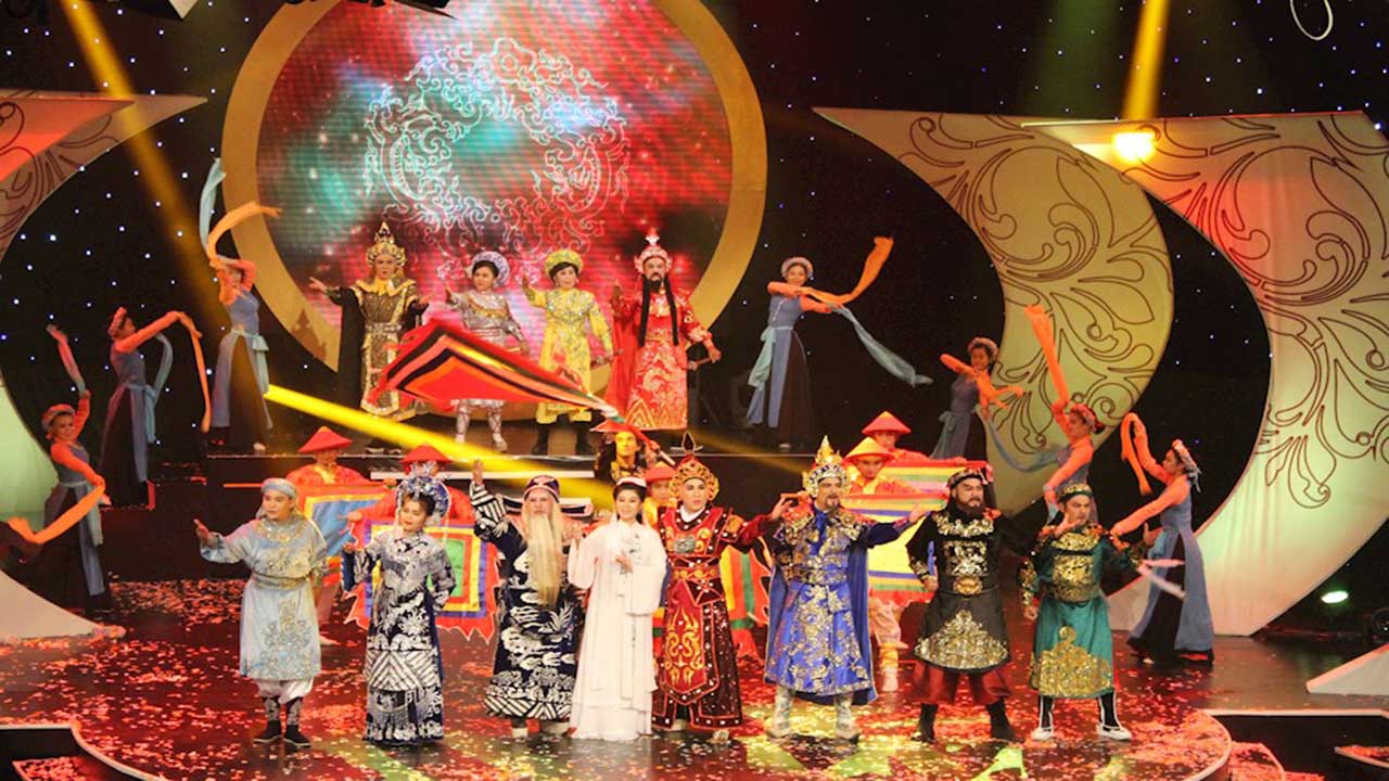 Nhà hát Cao Văn Lầu - "Nhà hát nón lá" lớn nhất Việt Nam