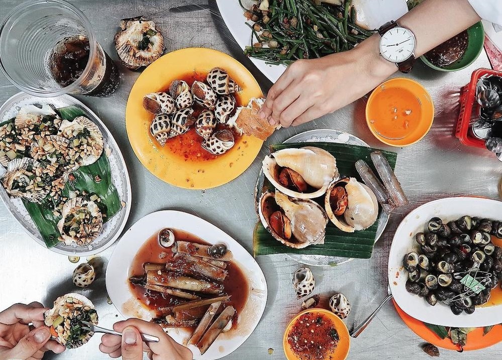 5 quán hải sản vỉa hè Hà Nội được lòng giới trẻ - BestPrice