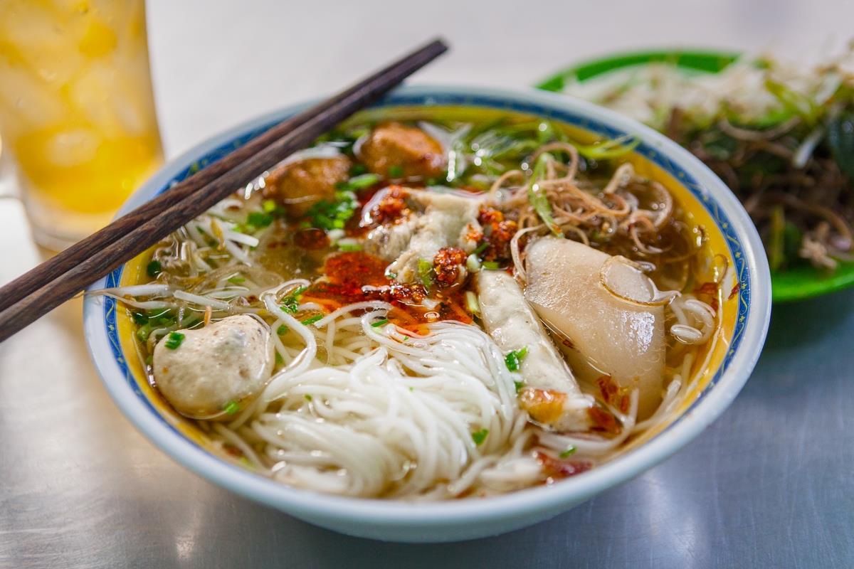 Bún mọc thì đâu cũng có, nhưng đến Ninh Bình phải ăn Bún mọc Kim Sơn!