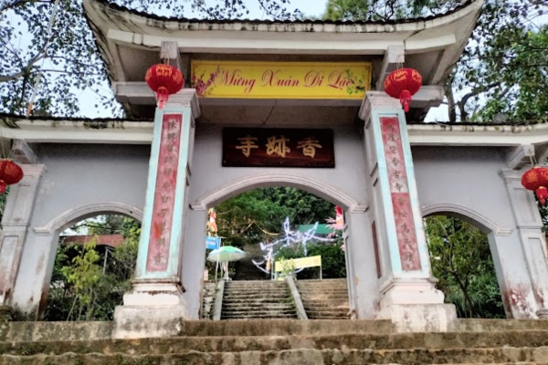 Ghé thăm chùa Hương Tích Hà Tĩnh, địa điểm tâm linh ở Hà Tĩnh