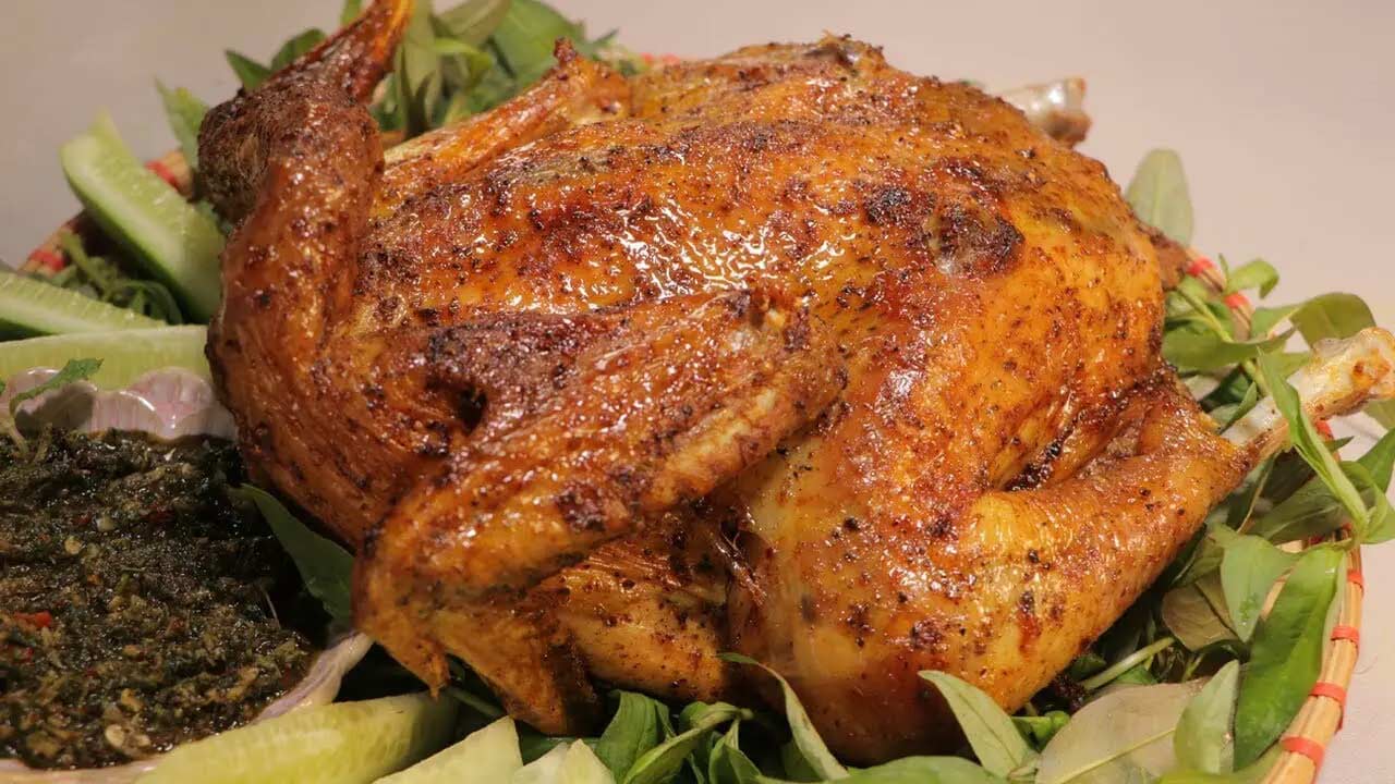 Gà nướng lá mắc mật - Đặc sản Tây Bắc thơm ngon