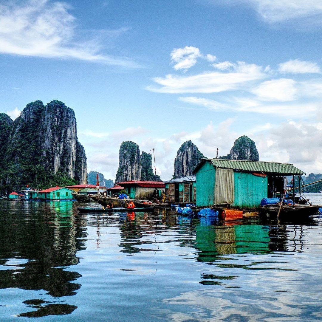 Làng chài Cửa Vạn- điểm đến không thể bỏ qua khi du lịch Hạ Long