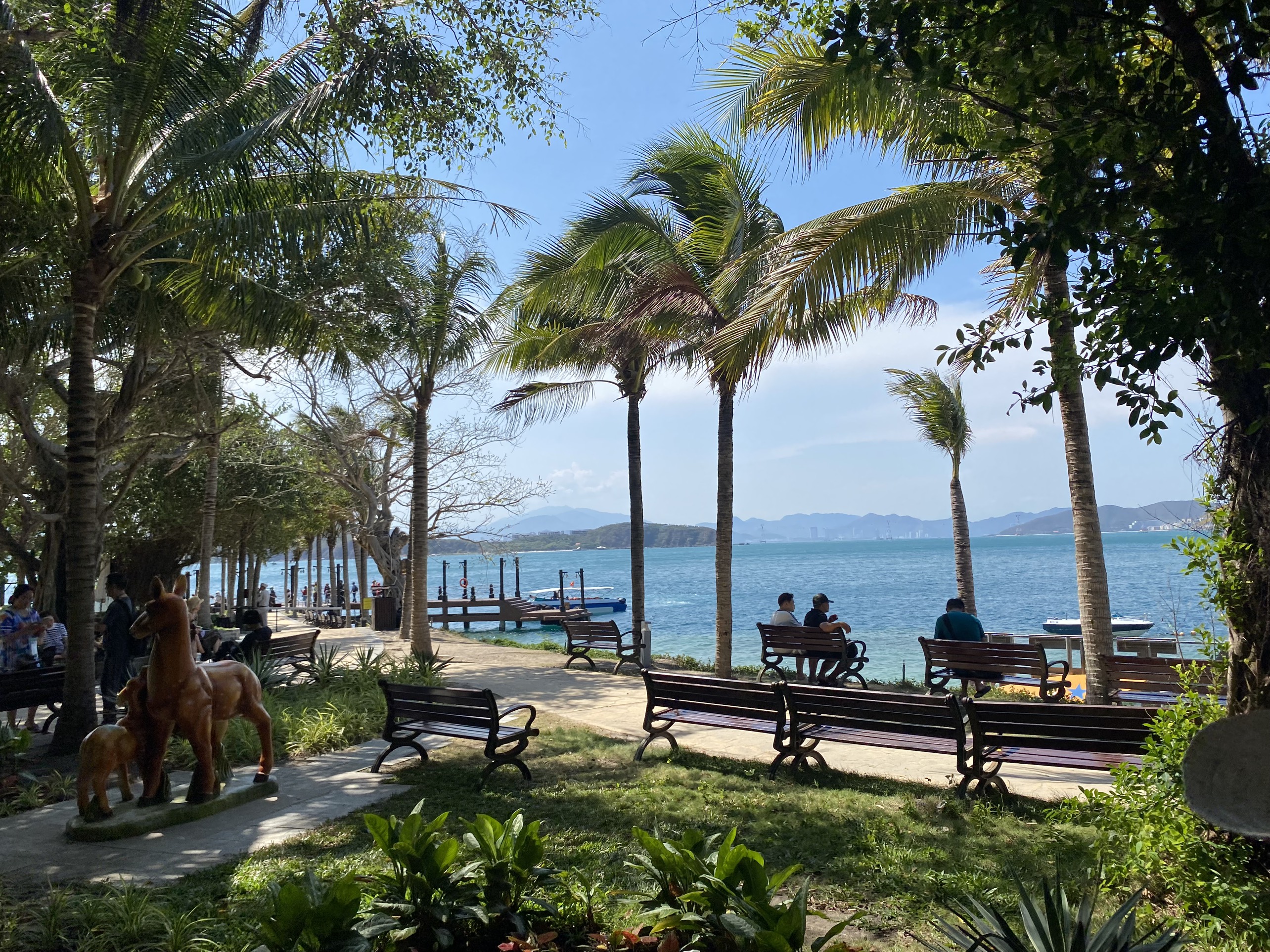 Đảo Hòn Tằm: “Viên ngọc xanh” thơ mộng kiêu kì của Nha Trang | Báo Pháp Luật TP. Hồ Chí Minh
