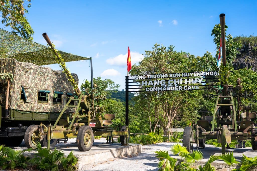 Cập nhật Giá vé Hang Chỉ Huy 2026: Thông tin chi tiết và chính sách ưu đãi -
