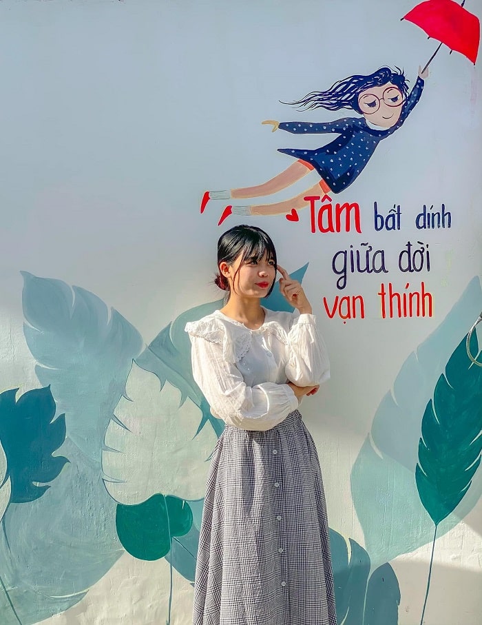 Nét đẹp bình yên và đầy sắc màu ở làng bích họa Hòn Thiên Ninh Thuận Khánh Hòa