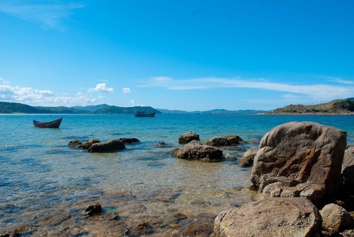 Vịnh Xuân Đài ô nhiễm vì chất thải